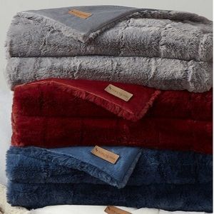 koolaburra by ugg tuva throw